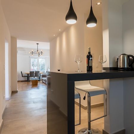 Pagrati 2bdr Flat Apartment Athena Bagian luar foto